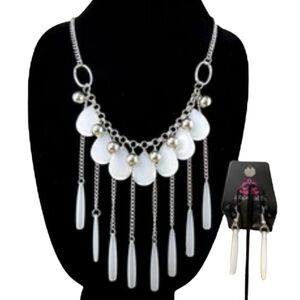 - Necklace & earrings set shiny silver beads and faceted cloudy teardrops …